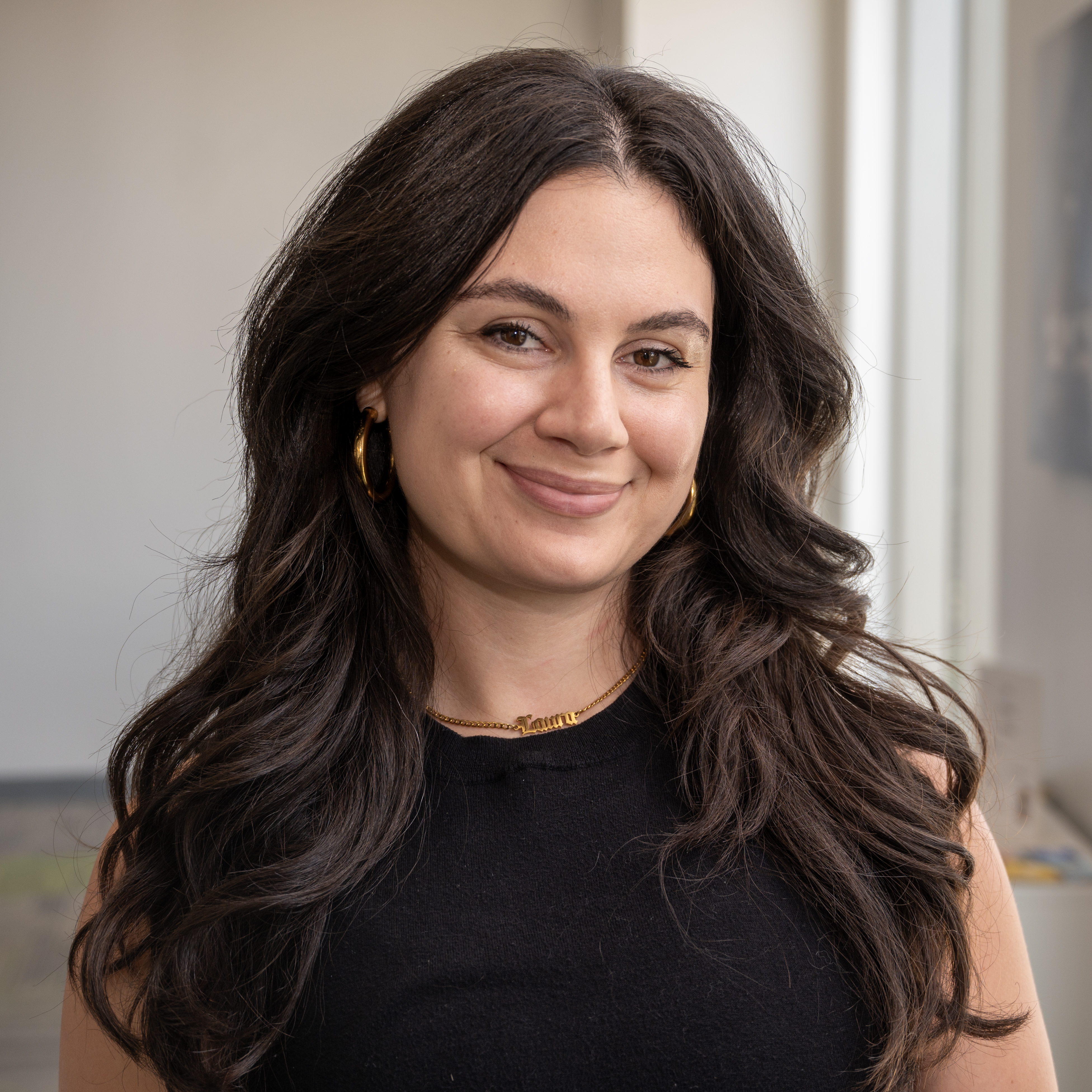 headshot of Laura Baehr 